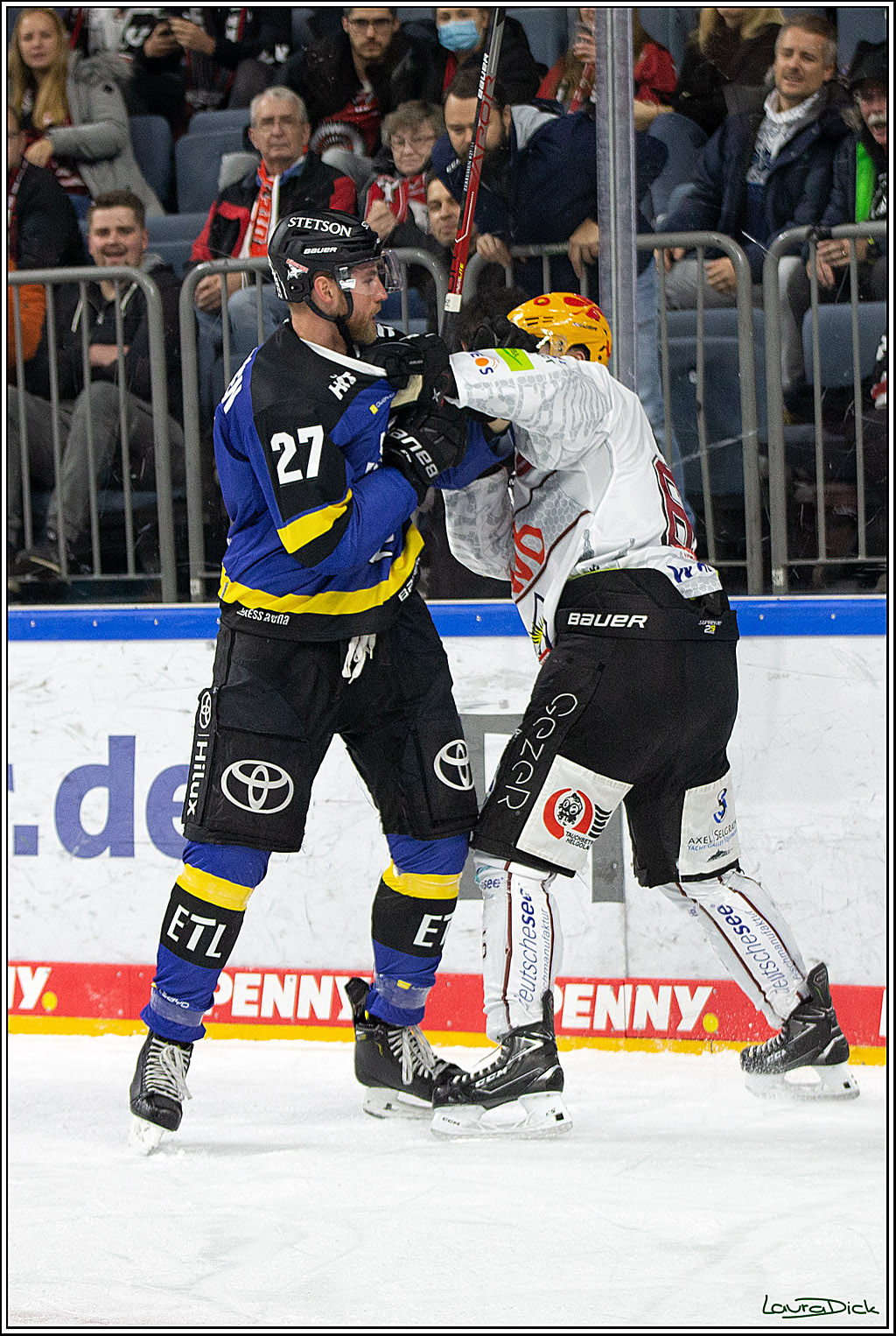 PENNY DEL; Koelner Haie- Fishtown Pinguins Bremerhaven; Koeln, 23.11.2021